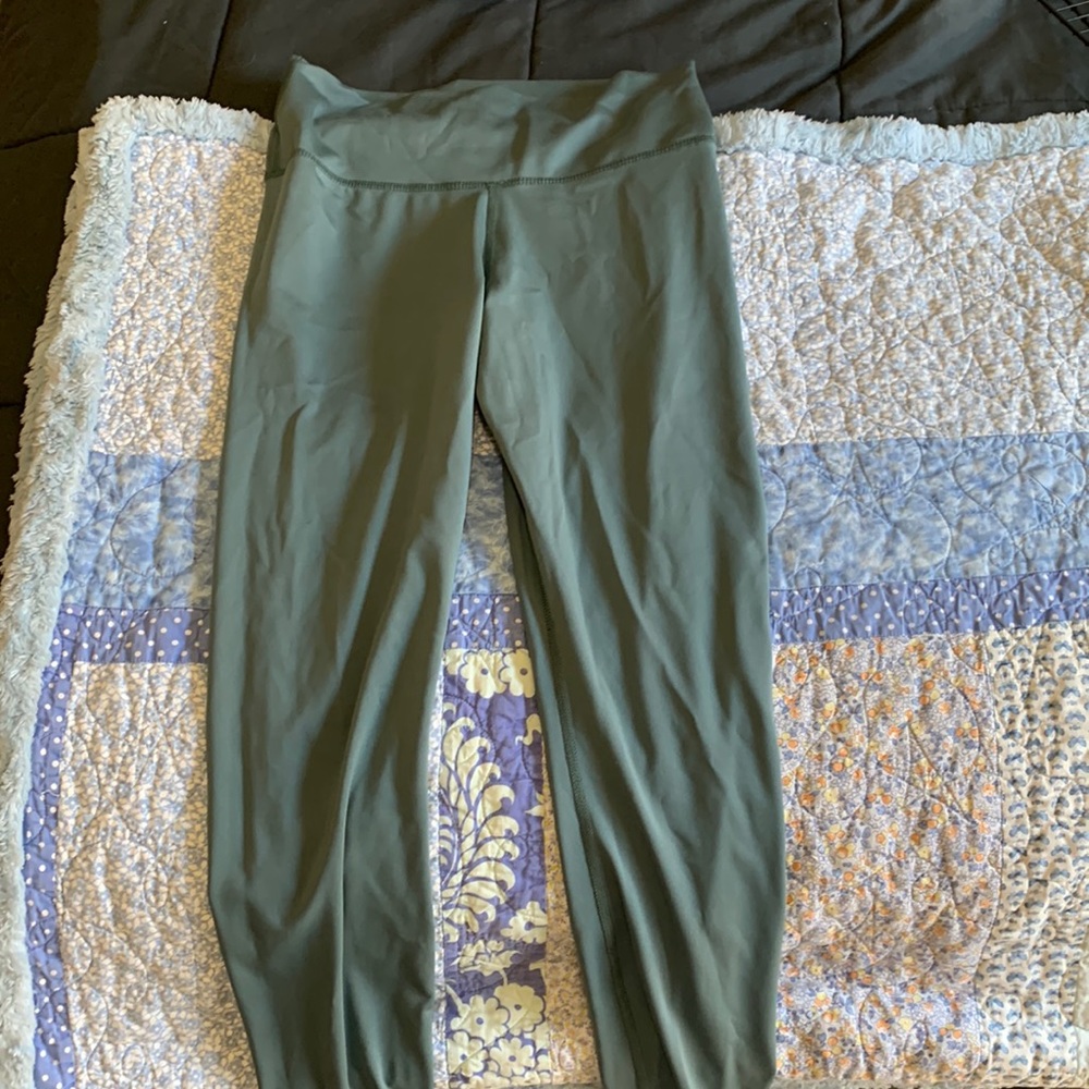 Green Nike yoga leggings!